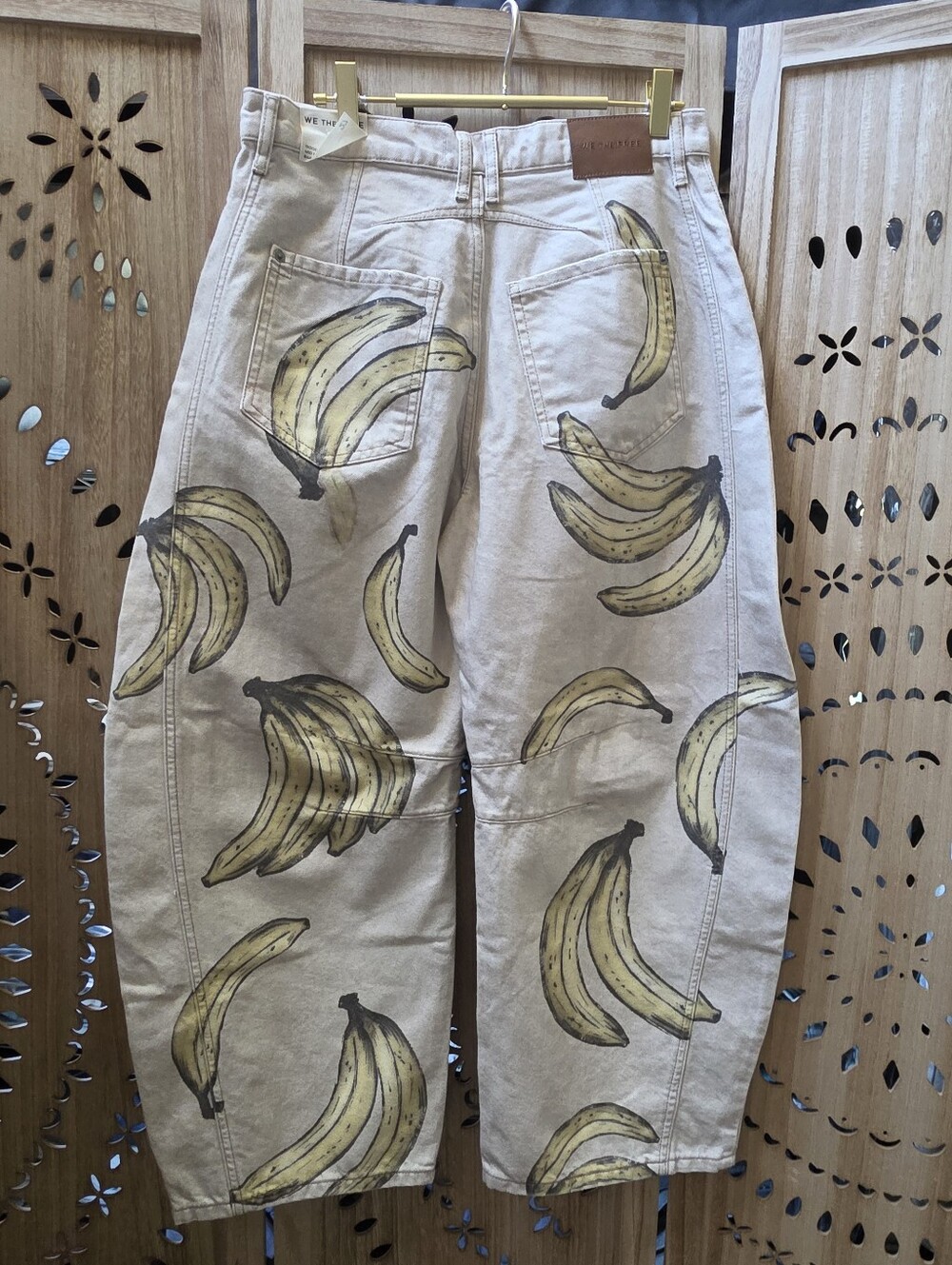 NWT We The Free Printed Good Luck Barrel Jeans in Go Bananas - Picture 12 of 15